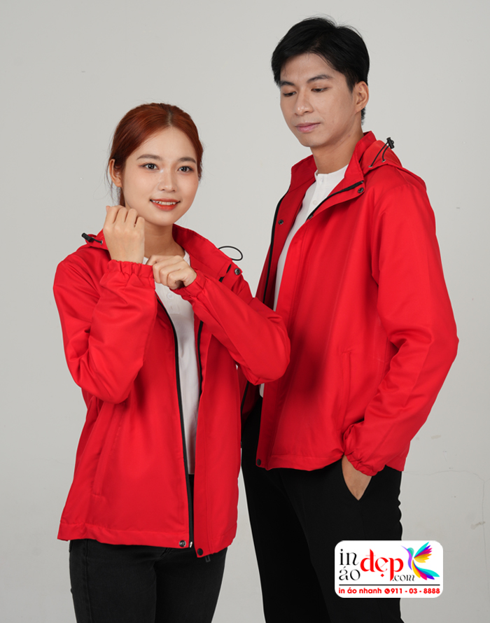Áo khoác gió mầu đỏ may sẵn in theo yêu cầu lấy ngay