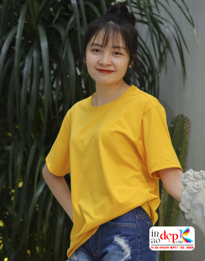 áo thun vàng đậm