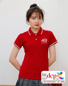 In áo Lớp 12B 40 năm Ngày trở về màu đỏ