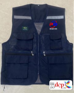 In áo gile Công ty Cổ phần Phú Quý Việt màu xanh đen